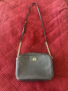 Michael Kors Fulton 9x7 Pebbled Leather Crossbody Bag BLACK. NICE. - Picture 1 of 12