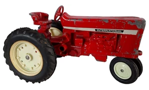 VTG International Harvester Tractor #544 Ertl 1/16 Die Cast Metal Farm Toy 1968 - Picture 1 of 17