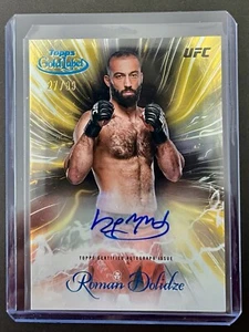 2024 Topps Gold Label UFC No. SGS-ROD Surging Signatures azul/99 Roman Dolidze - Imagen 1 de 2