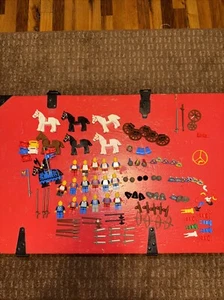 Vintage Lego Knights Castle Crusaders Mini Figs Accessories Horse Weapons LOT - Picture 1 of 20