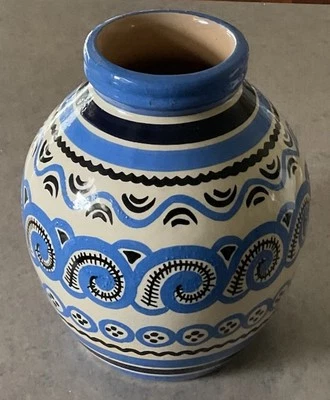 HENRIOT QUIMPER :: STUDIO ART POTTERY Geometric 8” VASE Fouillion 126 FRANCE - Image 1 of 4