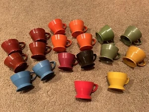 Set of 18 Vintage 1970's Holder 68 Plastic SOLO COZY CUP HOLDERS Assorted Colors - Picture 1 of 5