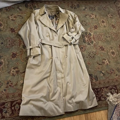 Gabardina Burberry vintage talla 14 larga Foto 1 de 4