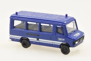 Busch 1:87 / 44300-107 Mercedes Benz 711 D MTW THW Achim (modelo especial Mickon) - Imagen 1 de 3