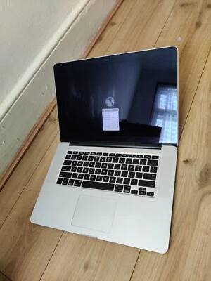 MacBook Pro 15 | 2.6GHz Quad i7  16GB RAM, NO SSD. Faulty! Reed description! - Image 1 of 4
