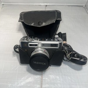Vintage YASHICA Electro 35mm Film Camera-Yashinon DX 1:1.7 45mm Lens - Picture 1 of 6