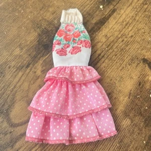 Barbie Vita Nella Casa dei Sogni Teresa Vestito Bambola Punto Rosa Increspato Raro - Foto 1 di 4