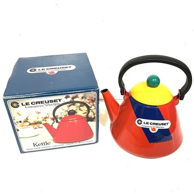 Hervidor de agua esmaltado Le Creuset Cousances Selection Mid Century rojo amarillo azul RARO Foto 1 de 4