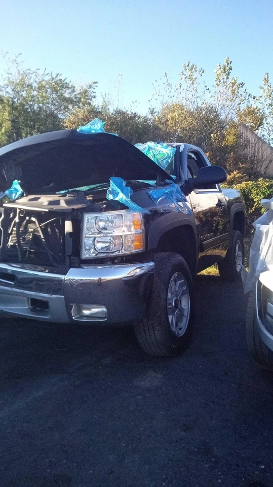 Conjunto de transmisión automática usado se adapta a: camioneta Chevrolet Silverado 1500 2012 Foto 1 de 4