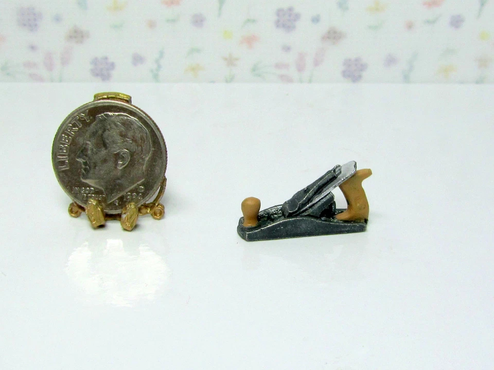 ISLAND CRAFTS AND MINIATURES Dollhouse Miniature Large Bench Plane Tool