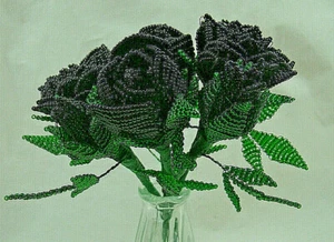 HANDMADE FRENCH BEADED BLACK OPEN ROSE ROSEBUD CLOSED ROSE UNIQUE GIFT AUS MADE - Picture 1 of 15