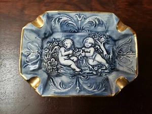 Vintage Capodimonte Italy Cherub Nude Ashtray Gilded Accents - Picture 1 of 4