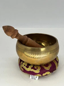 Cuenco de Canto Meditación 4" Chakra Nepal Mano Mazo Cojín Sonido Curación Latón - Imagen 1 de 5