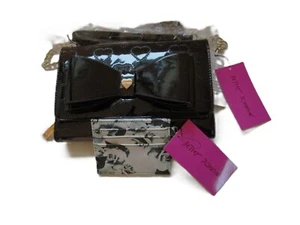 Betsey Johnson Umhängetasche und Kartenetui schwarz Schleife und Lackleder NEU - Bild 1 von 8