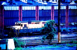 ORIGINAL EKTACHROME SLIDE CONRAIL GP-30 #2181 (ex-READING) AUGUST 1978 - Picture 1 of 1