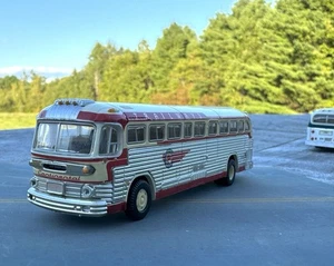 HO Classic Metal Works Trailways GMC PD 4103 Bus Mini Metals 1:87 - Picture 1 of 6