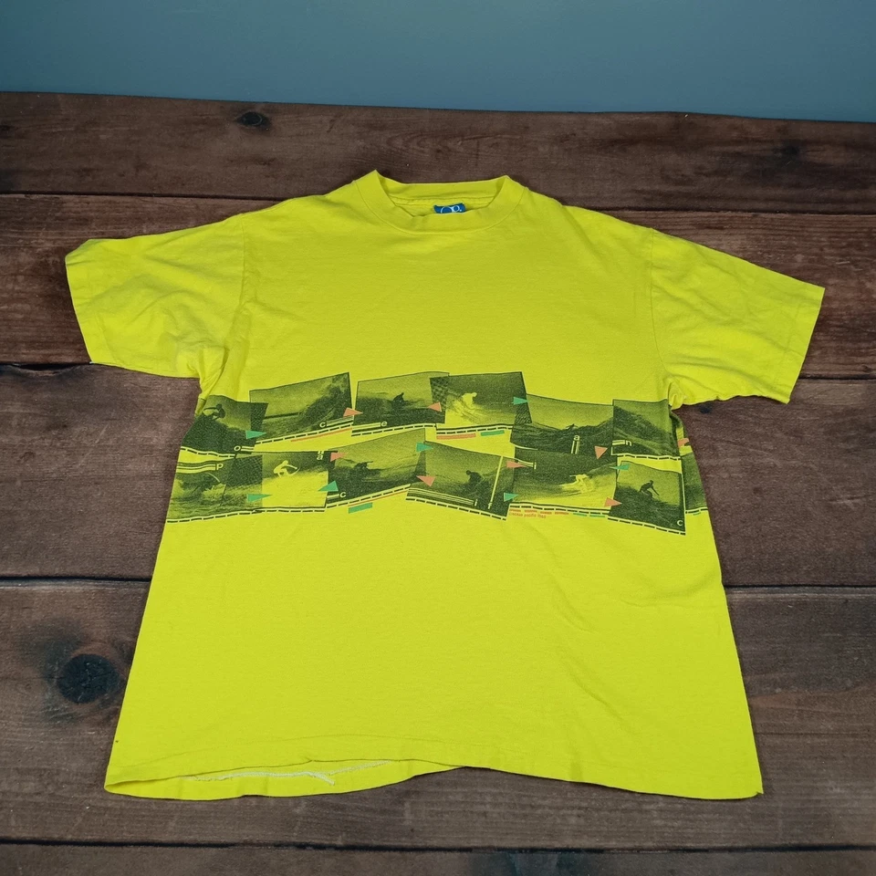 CAMISETA GRÁFICA VINTAGE OCEAN PACIFIC OP HAVAÍ SURF FOTO GRANDE - Imagem 1 de 4