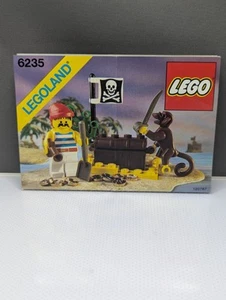 LEGO 6235 Buried Treasure Instruction Manual Booklet - Picture 1 of 3