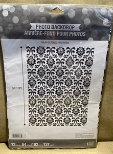 Creative Converting Black and White 6 Foot Damask Photo Backdrop - Picture 1 of 4