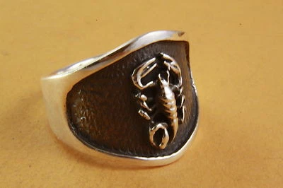 Massiccio Anello a Nastro Biker Scorpione 925 Argento IN / 098 - Immagine 1 di 4