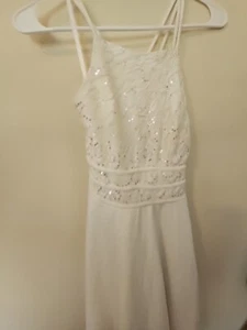 City Triangles weißes glitzerndes Kleid Größe 1 - Bild 1 von 4