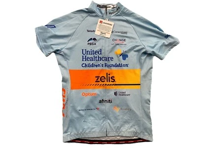 Jakroo Cycling Jersey Womens L Gran Fondo United Health Care Zelis Pega NWT - Imagem 1 de 4