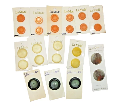 Vintage Buttons Lot Large 1-3/8" to 7/8" Size LaVie La Mode Orange Green Ivory - Image 1 of 4