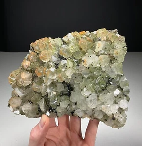 NEW FIND! QUARTZ WITH EPIDOTE FROM HAKKÂRI PROVINCE, TURKEY - Picture 1 of 9