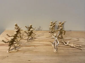 Soldatini Militari Tan Dodici Miniature Plastica Soldatini Giocattolo 2 Pollici - Foto 1 di 6