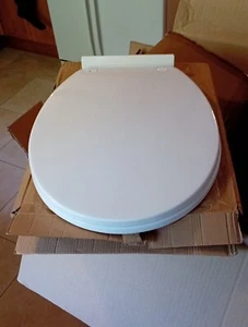 Ram® White Soft Close Toilet Seat FG-70PP In WHITE - Picture 1 of 5