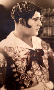 JOSE MOJICA SIGNED 8x10 Mexican Tenor,Opera Singer,Actor, Movies,Autographed - Picture 1 of 9