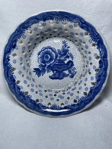 Vintage Tao De Ci Chang Blue And White Reticulated Chestnut Bowl 7 7/8 Dia 1960 - Picture 1 of 5