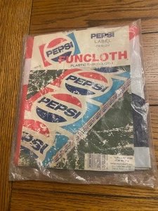 Nuevo en Paquete Mantel Plástico PEPSI COLA Soda Pop FUNCLOTH De Colección - Años 70 - Imagen 1 de 5