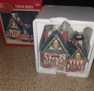 NEW Dickens Collectibles Towne Series, Candy Shop Village House, 1993, Vintage - Picture 1 of 4