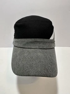 Gorra con ángulo W StrapBack marca surcoreana ajustable negra y gris - Imagen 1 de 8