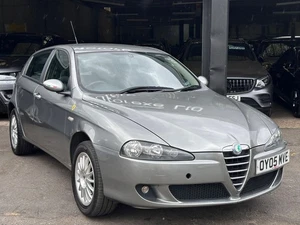 2005 Alfa Romeo 147 1.6 T.Spark Lusso 5dr HATCHBACK Petrol Manual - Picture 1 of 15