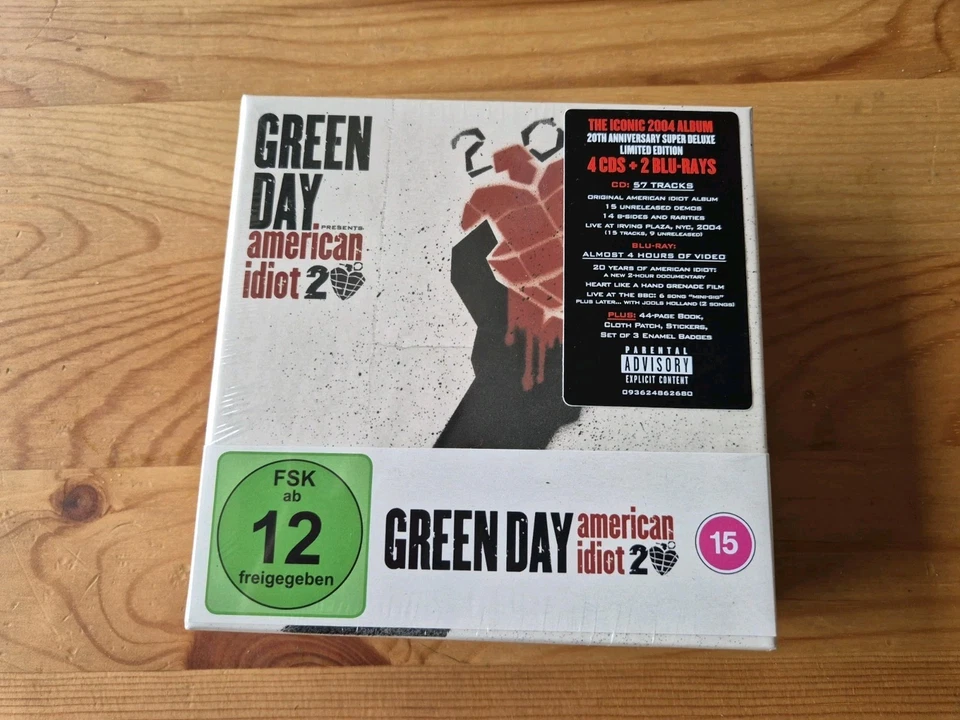 4 CD + 2 Blu-Ray Box NEU + in Folie Green Day American Idiot 20 Reprise Records - Bild 1 von 4