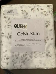 CALVIN KLEIN 4-Piece Queen Sheet Set 300 TC 100% Cotton Sateen Weave White NWT - Picture 1 of 3