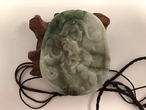 Natural Jade Pendant hand-carved Great Dragon and Horse Beautiful - Imagen 1 de 8