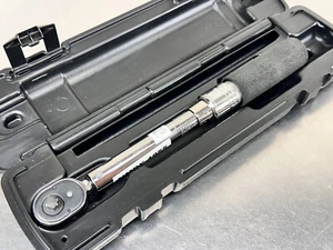 CDI 1501MRRH-CDI Torque Wrench Dual Scale 20-150 InLbs, 1/4" Drive - Picture 1 of 5