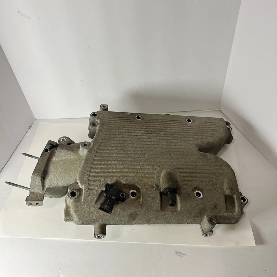 Colector de admisión Saturn Vue 2008-2010 OEM 3,5 L V6 Foto 1 de 4
