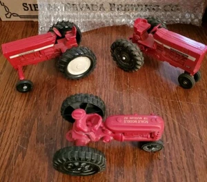 Vintage Lot Die Cast one Plastic International Harvestor Tractors - Picture 1 of 10