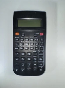 Calculadora Matemática Científica Negra | Hecha CN GENÉRICA (Usada, Como Nueva) - Imagen 1 de 5