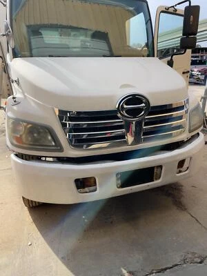 Intercooler HINO 09 2009 Hino 185 Pn 17940e0330 compatible con 2008-2010 Foto 1 de 4