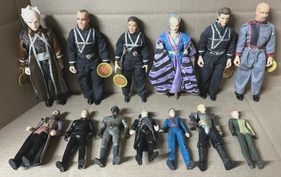 13 FIGURAS DE ACCIÓN BABYLON 5 CIENCIA FICCIÓN CLÁSICAS LOTE SUELTAS $5 CADA UNA Y ¡ENVÍO GRATUITO! Foto 1 de 4