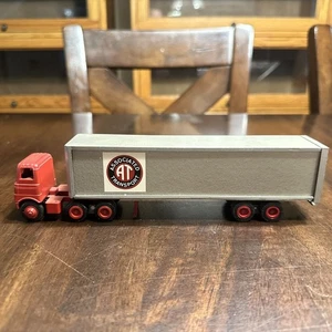 Winross Associated Transport Metal Die Cast Toy Model Truck - Picture 1 of 7
