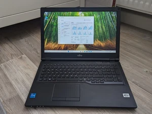 Fujitsu LIFEBOOK E5411 14" - Intel i5-1135G7 - 8GB RAM - 256GB SSD - Win 11 - Bild 1 von 6