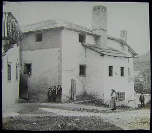 Glass Magic Lantern Slide TITANS BIRTHPLACE PIEVE DI CADORE DATED 1902 ITALY - Picture 1 of 2