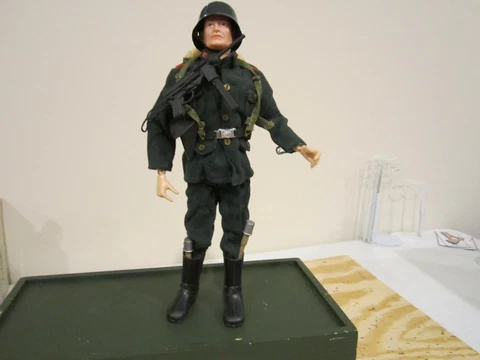 1967 GIJOE NO SCAR GERMAN  SOTW Brown hair Cover