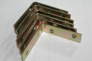 Stuhlwinkel L.50 x 50mm B.15mm S.1,75mm STA galv.gelb verz.Loch- D.4,5mm GAH - Bild 1 von 5